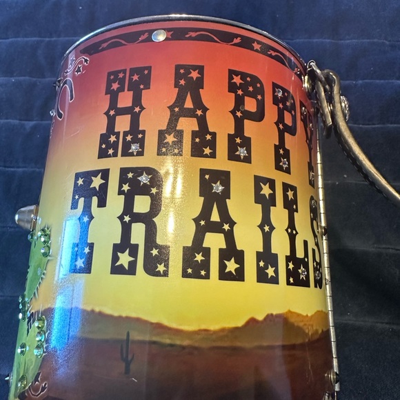 Little Earth purse with duster bag and certificate. Happy Trails - Picture 2 of 4